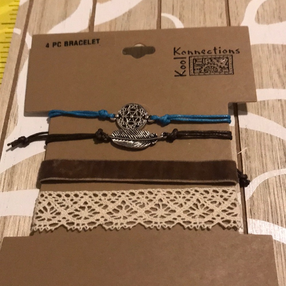 New 4 PC Trend Bracelet Kool Konnections